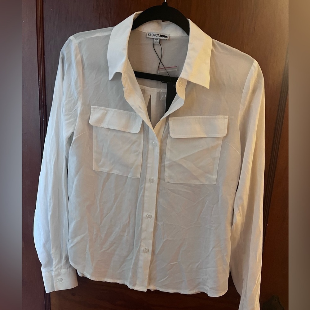 NWT FASHIONOVA White You Better Work Button Up Shirt Size Extra Small - Picture 4 of 4